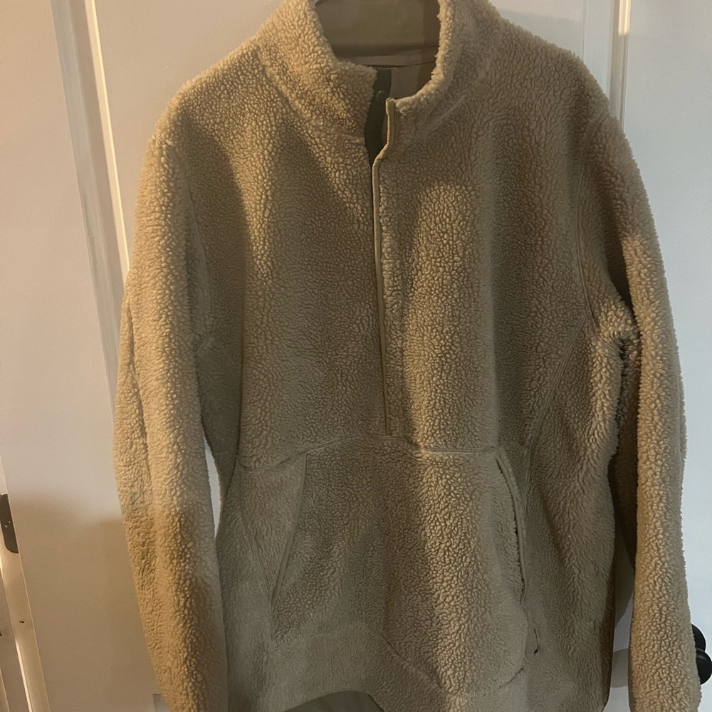 Nike Men's Beige Zip-Up Fleece Sweater